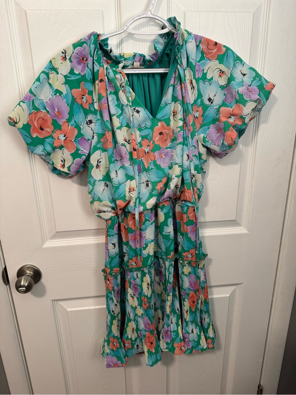 Floral Green Women’s Summer Dress - Tie Neck, Short Sleeve